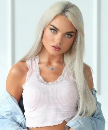 Огненная красотка с неуемной страстью ждет тебя для жарких встреч. Обещаю, от меня ты не уйдешь разочарованным! 7307, 26 лет